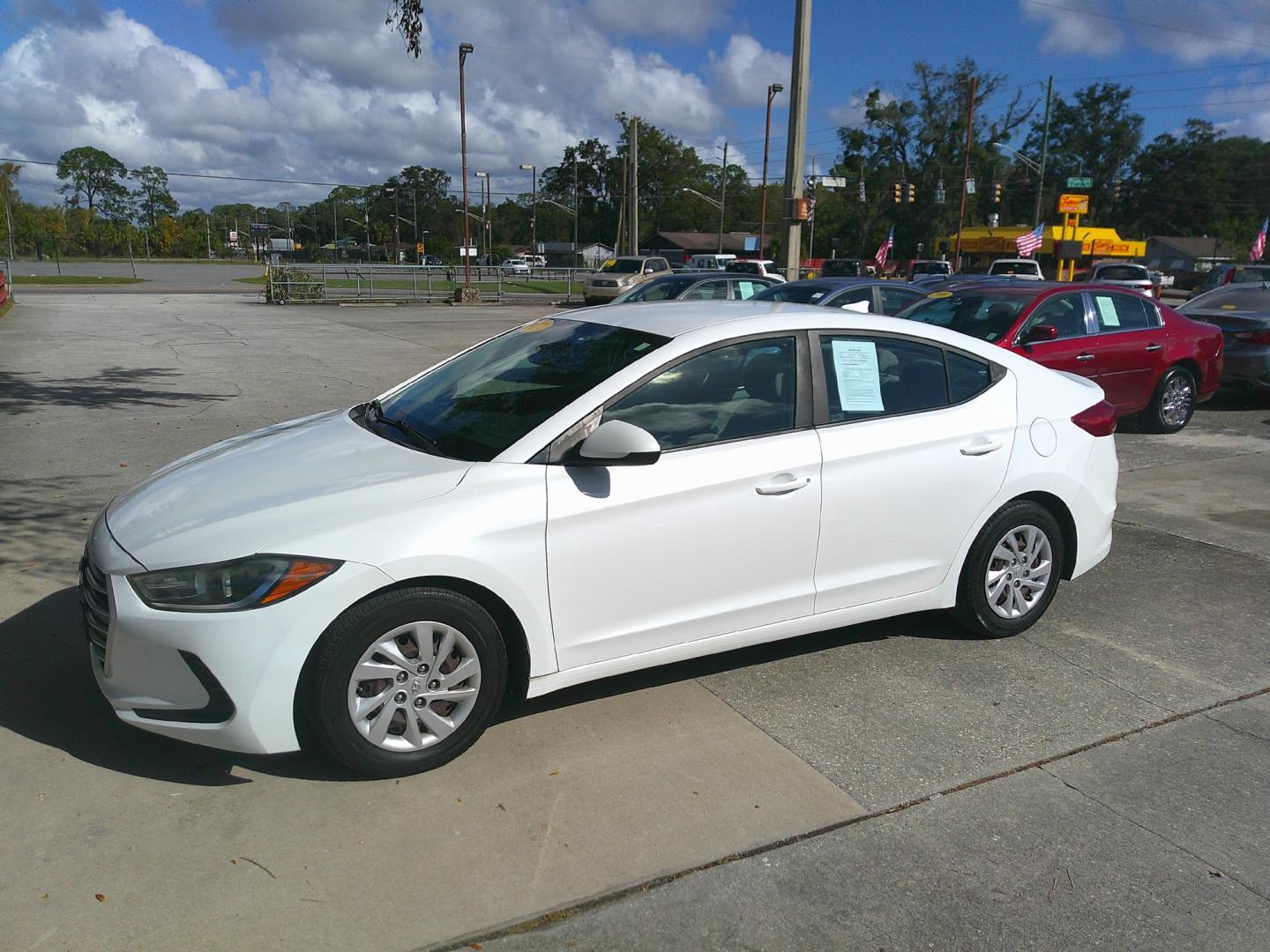 2017 WHITE HYUNDAI ELANTRA LIMITED; SE (5NPD74LF2HH) , located at 1200 Cassat Avenue, Jacksonville, FL, 32205, (904) 695-1885, 30.302404, -81.731033 - Photo#1